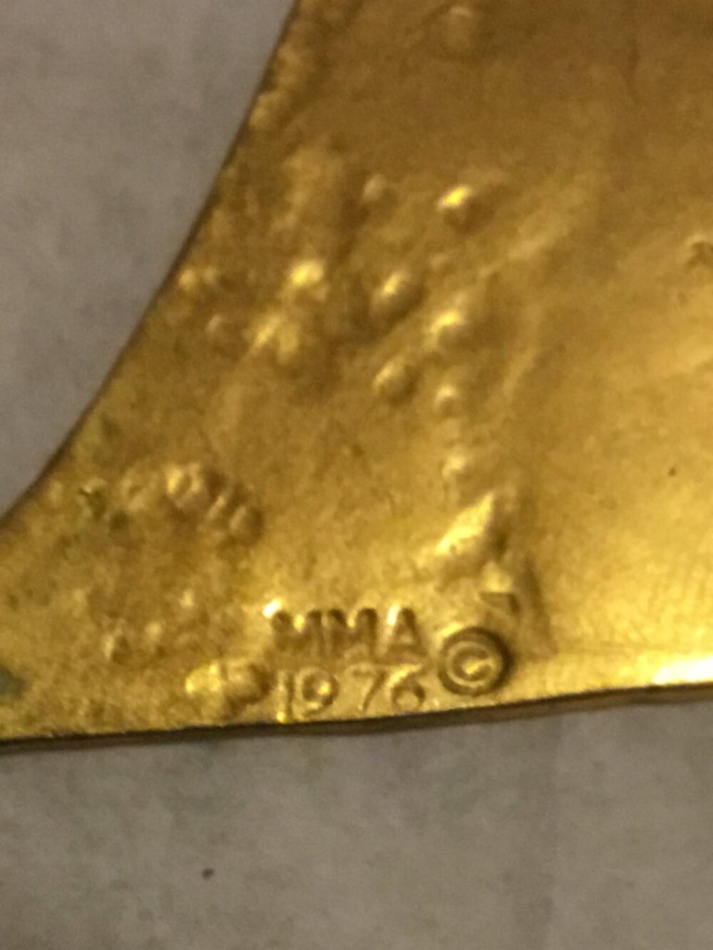 Vintage 1976 Metropolitan Museum of Art Treasures of Tutankhamun pendant - Picture 3 of 3